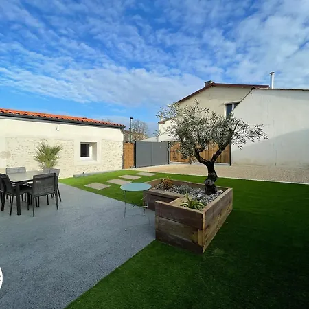 Maison Avec Clim Et Parking - 6 Pers. - Fr-1-426-613 * Saint-Vincent-Sterlanges